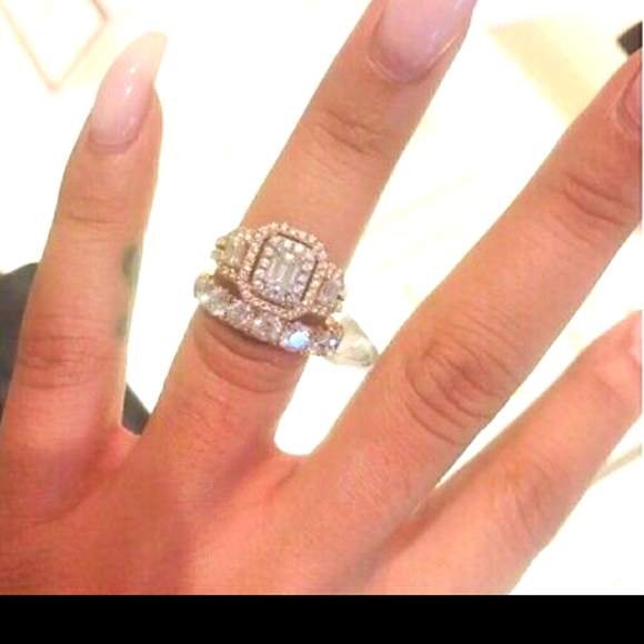 Diamond Ring - Picture 7 of 9